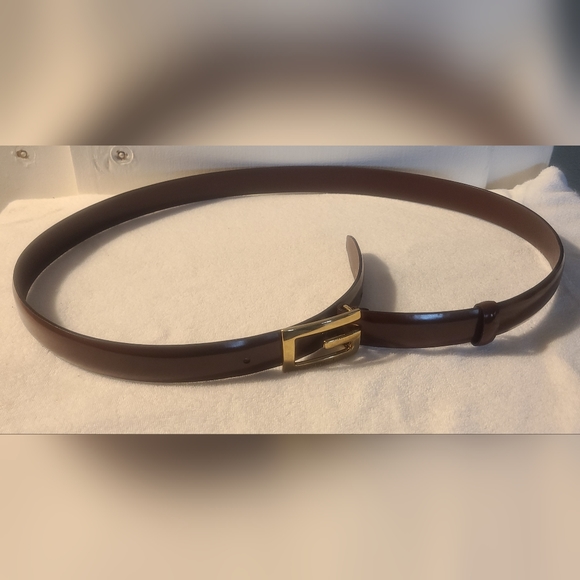 Women's vintage gucci belt - Picture 2 of 3